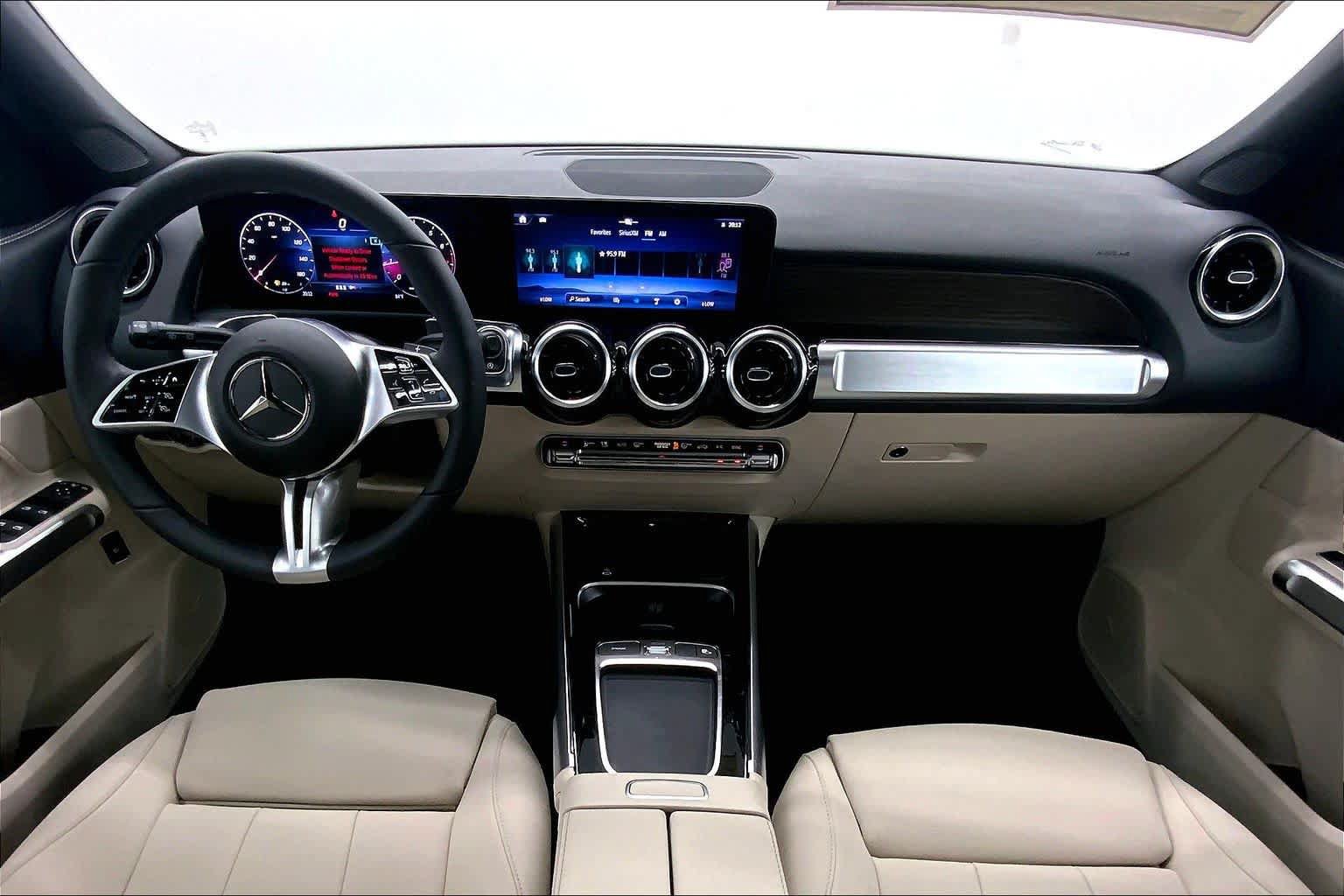 Used 2026 Mercedes-Benz GLB 250 image 18