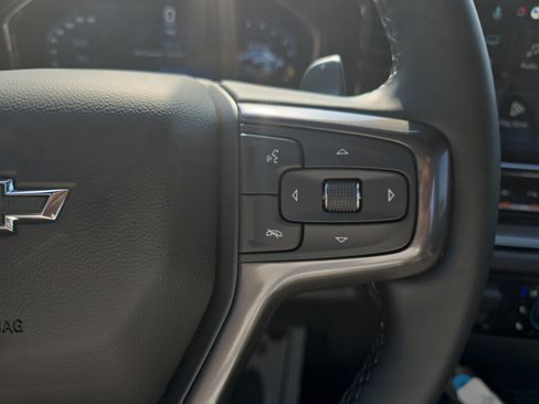 Used 2025 Chevrolet Silverado 1500 ZR2 w/ Technology Package AWD/4WD image 18