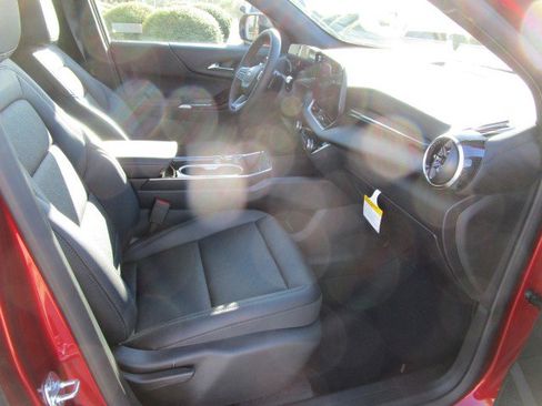 New 2026 Chevrolet Equinox LT w/ Convenience Package II image 24