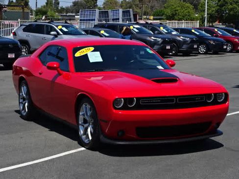 Used 2020 Dodge Challenger GT RWD image 2