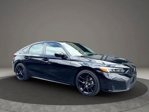 Used 2025 Honda Civic Sport image 2