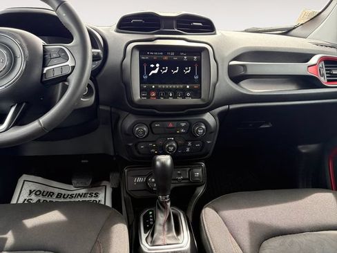 Used 2023 Jeep Renegade Trailhawk AWD/4WD image 11