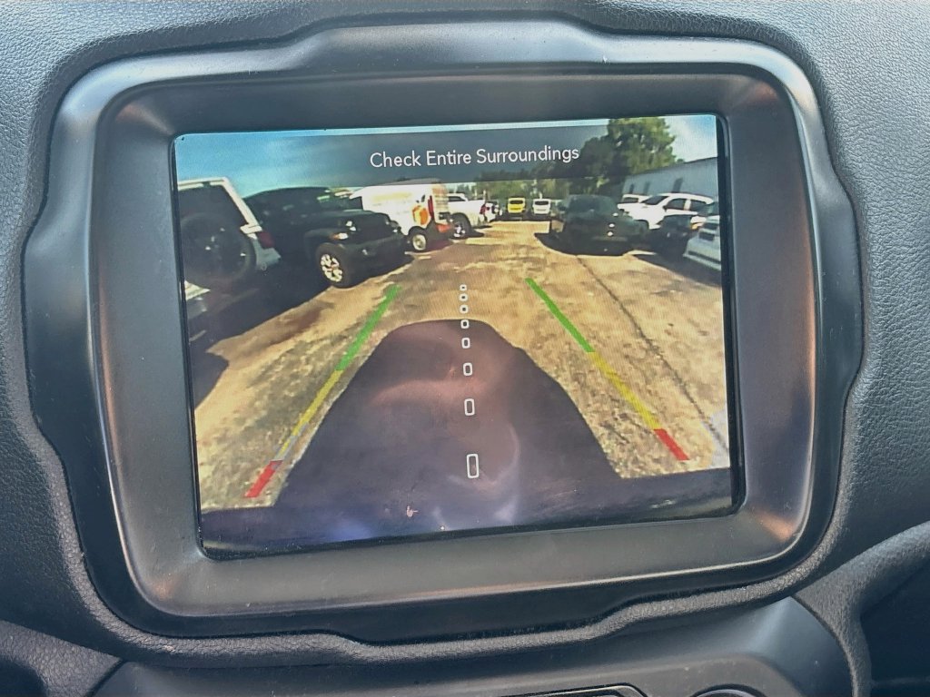Used 2021 Jeep Renegade Trailhawk w/ Sun & Sound Group AWD/4WD image 15
