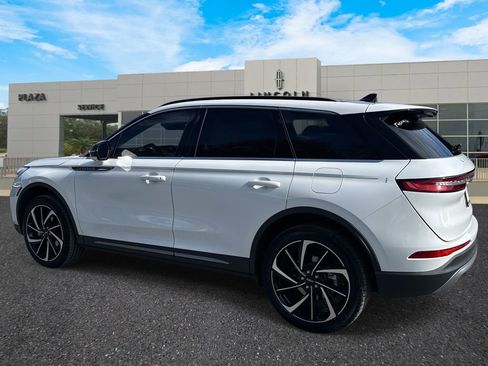 New 2026 Lincoln Corsair Reserve image 5