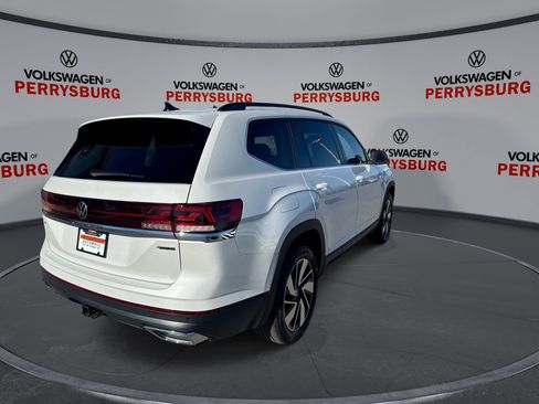 New 2026 Volkswagen Atlas SE image 8