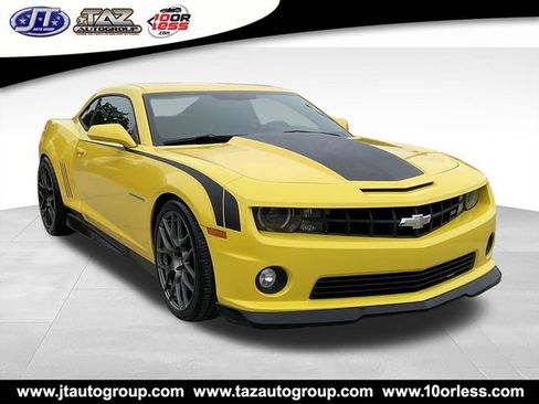 Used 2011 Chevrolet Camaro SS RWD image 1