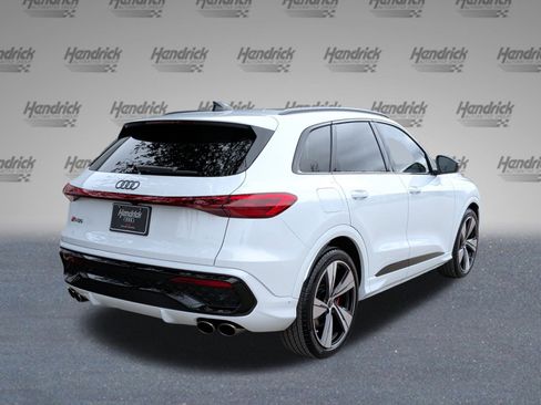 Used 2025 Audi SQ5 Premium Plus AWD/4WD image 9