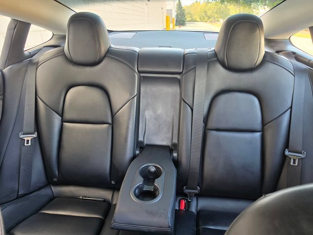 Used 2022 Tesla Model 3 Standard Range RWD image 21