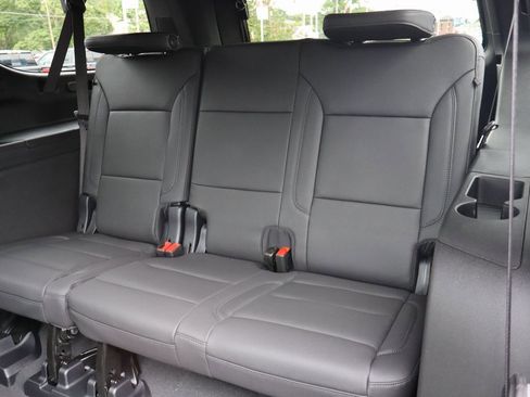 New 2025 Chevrolet Suburban LT w/ Advanced Technology Package image 23