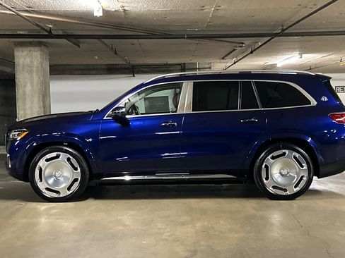 New 2026 Mercedes-Benz Maybach GLS 600 4MATIC image 2