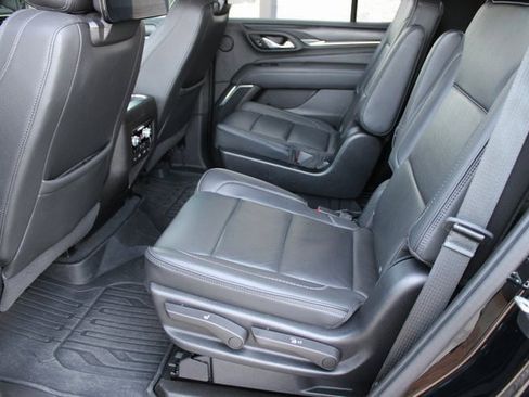 Used 2021 GMC Yukon Denali image 6