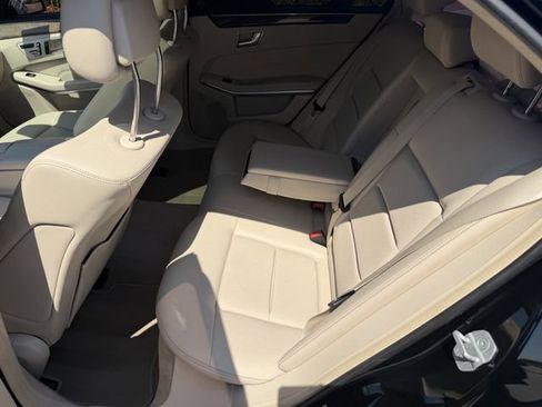 Used 2016 Mercedes-Benz E 350 Sedan image 23