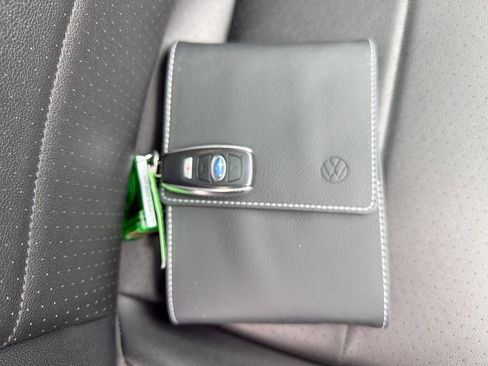 Used 2023 Volkswagen Atlas SE w/ Panoramic Sunroof Package image 42