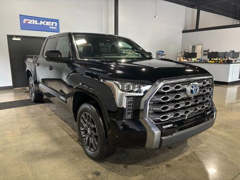 Used 2024 Toyota Tundra Platinum AWD/4WD image 4