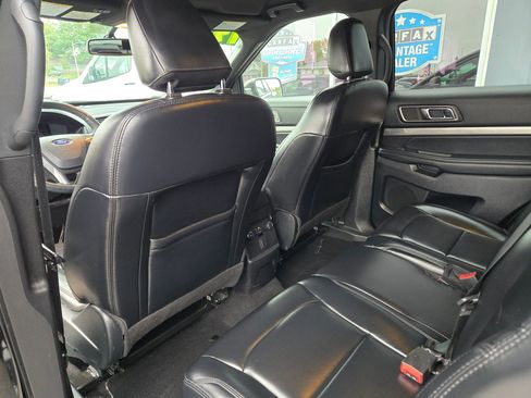 Used 2019 Ford Explorer XLT w/ Equipment Group 202A image 53