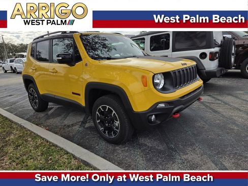 Used 2023 Jeep Renegade Trailhawk w/ Trailhawk Elite Group image 1