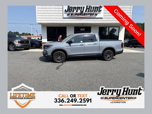 Used 2024 Honda Ridgeline Sport image 1