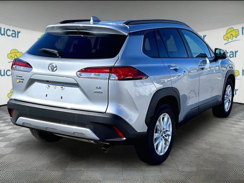 Used 2024 Toyota Corolla Cross LE w/ Moonroof Package image 6