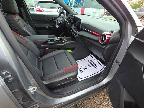Used 2025 Chevrolet Equinox RS w/ Convenience Package III AWD/4WD image 10