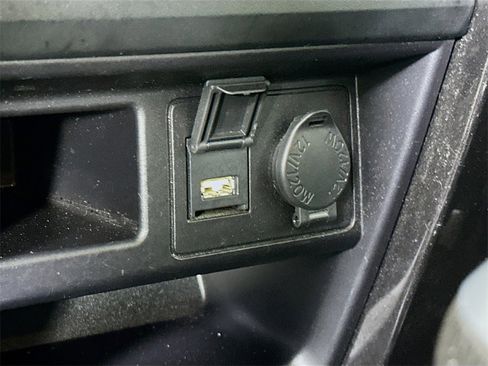 Used 2022 Toyota 4Runner TRD Off-Road Premium image 32