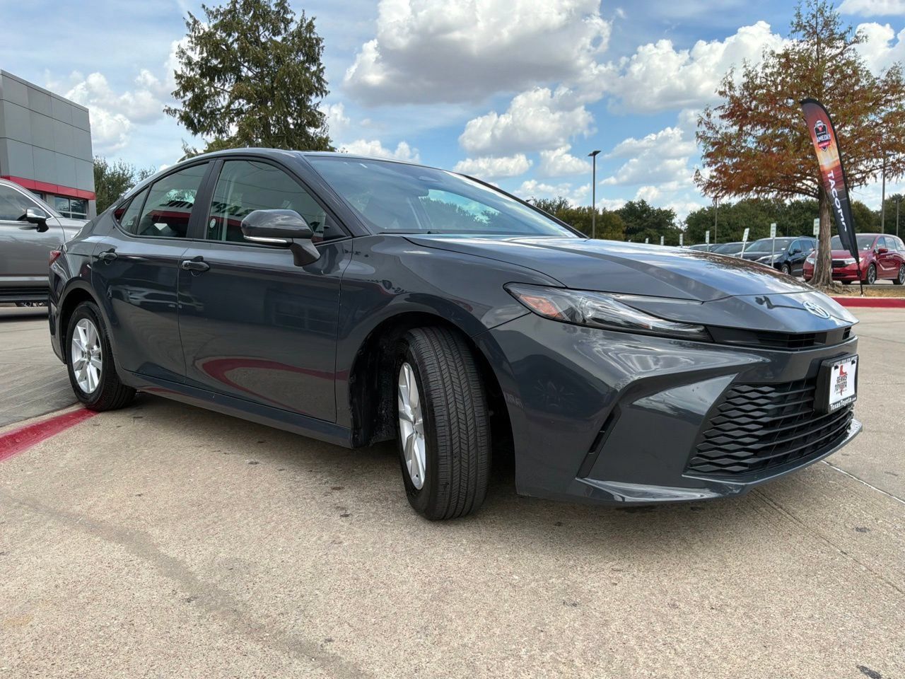 Used 2026 Toyota Camry LE FWD image 4