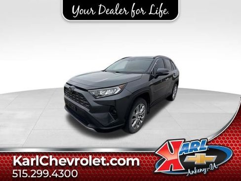 Used 2019 Toyota RAV4 Limited image 1