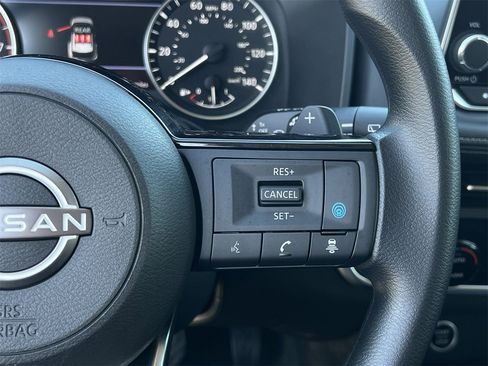 Certified 2023 Nissan Rogue SV image 11