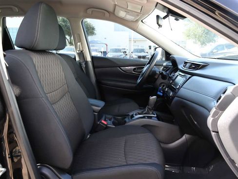 Used 2019 Nissan Rogue S AWD/4WD image 31