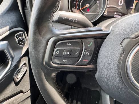 Used 2021 Jeep Wrangler Unlimited Sport AWD/4WD image 16