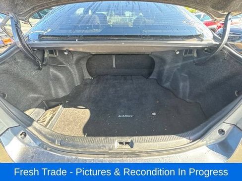 Used 2009 Toyota Camry LE FWD image 19