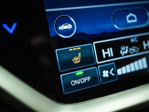 Used 2024 Subaru Ascent Premium w/ Convenience Package image 24