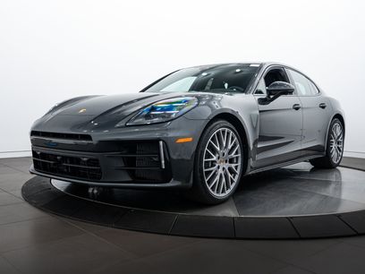 New 2025 Porsche Panamera 4