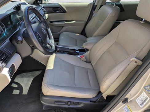 Used 2013 Honda Accord EX-L image 16