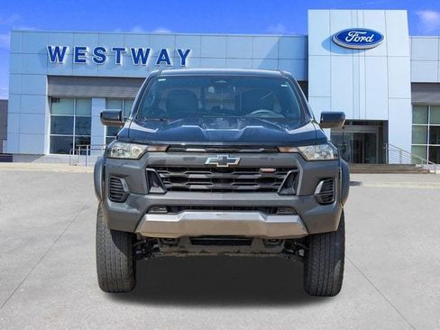 Used 2024 Chevrolet Colorado Trail Boss w/ Advanced Trailering Package AWD/4WD image 8