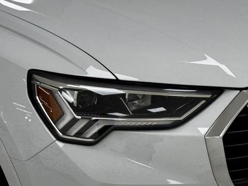 Used 2020 Audi Q3 2.0T Premium Plus w/ Premium Plus Package image 34