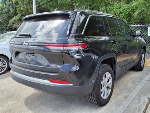 Used 2022 Jeep Grand Cherokee Limited image 6