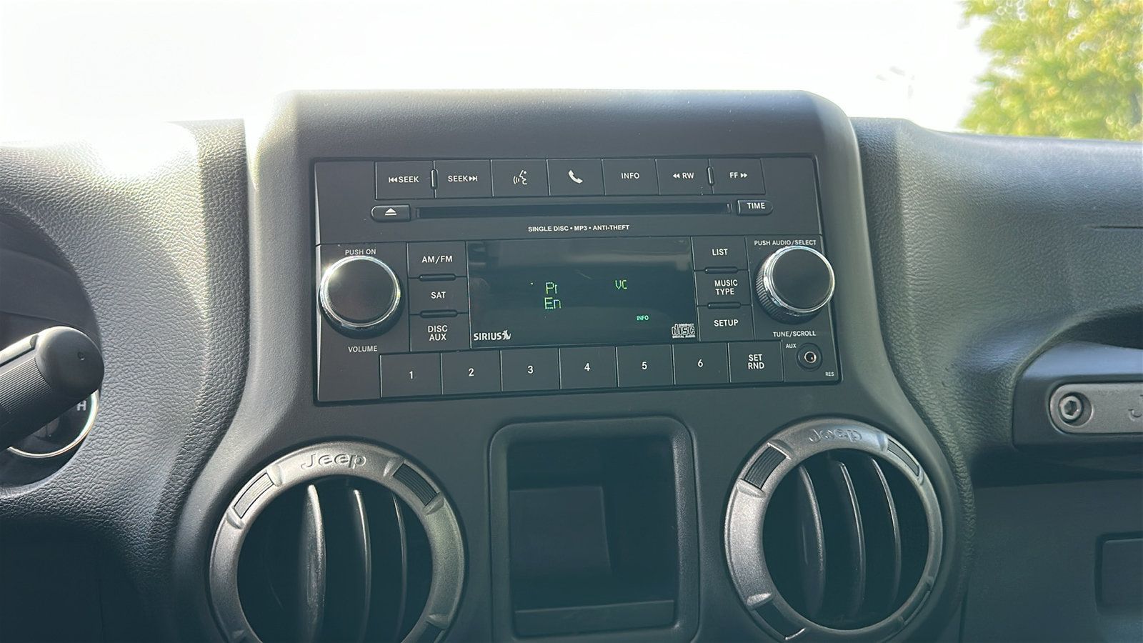 Used 2017 Jeep Wrangler Unlimited Sport w/ Connectivity Group AWD/4WD image 19