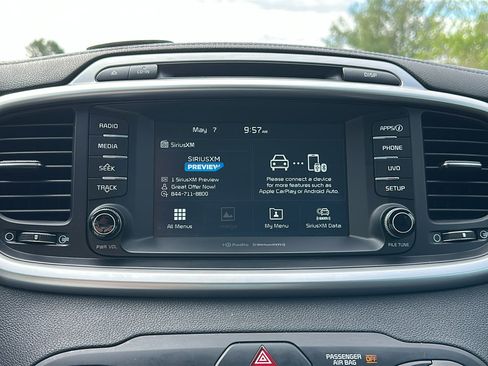 Used 2017 Kia Sorento AWD w/ LX Convenience Package image 19