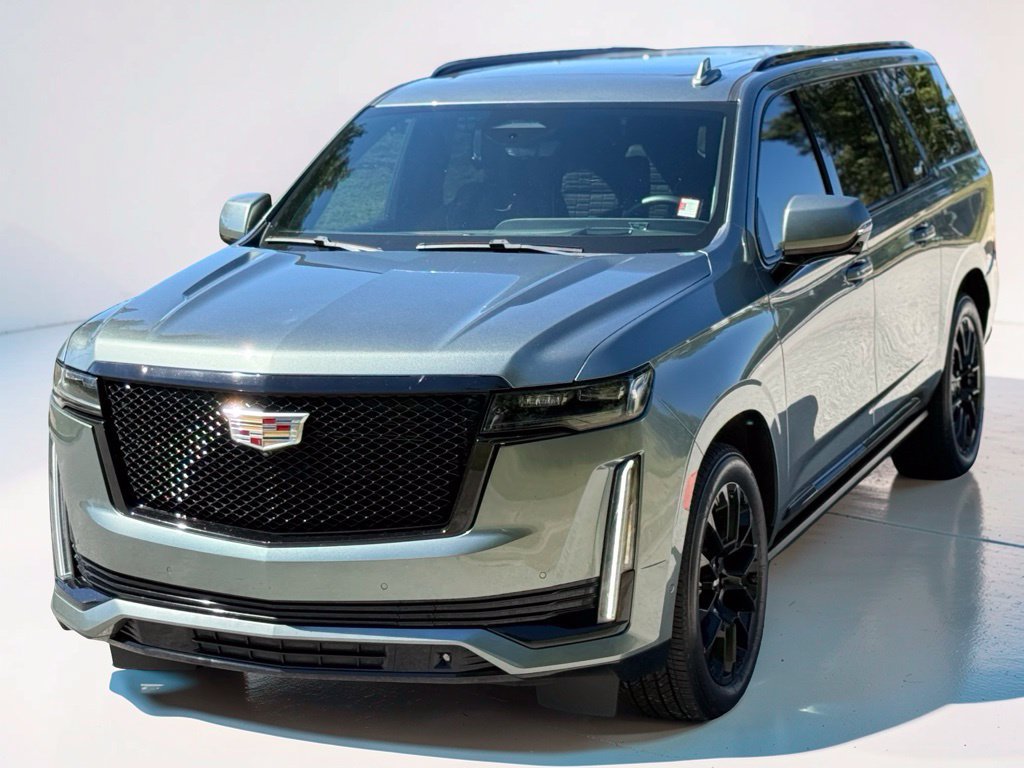 Used 2023 Cadillac Escalade ESV Sport Platinum w/ Heavy-Duty Trailer Package AWD/4WD image 11