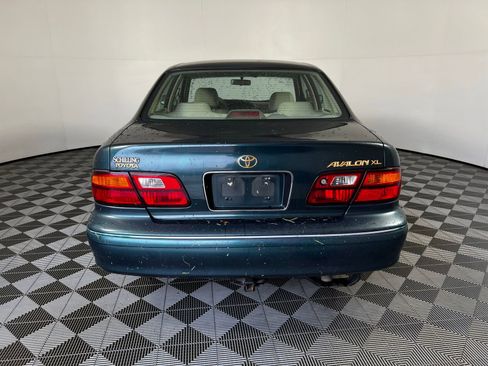 Used 1999 Toyota Avalon XL FWD image 6