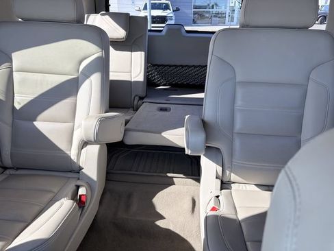 Used 2020 GMC Yukon Denali w/ Denali Premium Package AWD/4WD image 10