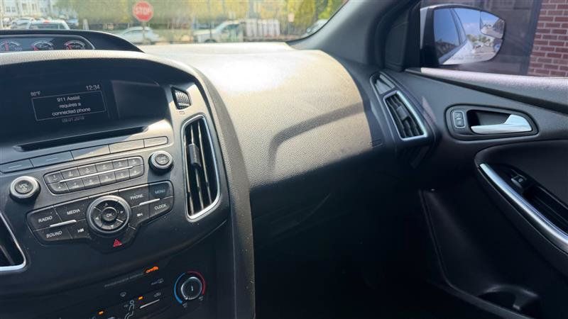 Used 2017 Ford Focus ST FWD image 34