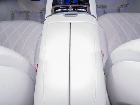 Certified 2023 Mercedes-Benz EQS 580 4MATIC Sedan image 24