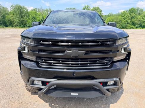 Used 2021 Chevrolet Silverado 1500 LT Trail Boss w/ Bed Protection Package AWD/4WD image 2