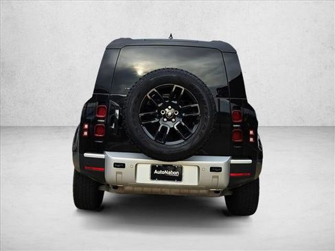 Used 2024 Land Rover Defender 110 S AWD/4WD image 7