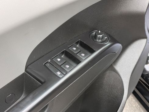 Used 2019 Chevrolet Sonic LT image 13