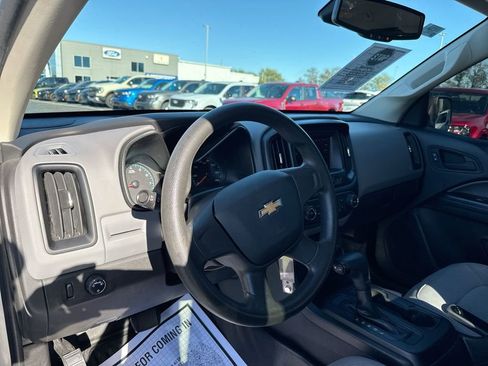Used 2020 Chevrolet Colorado W/T image 10