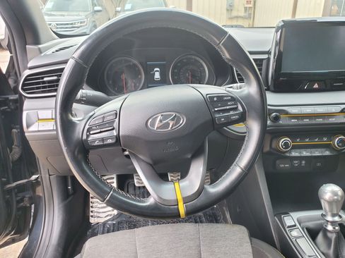 Used 2020 Hyundai Veloster Turbo R-Spec FWD image 25