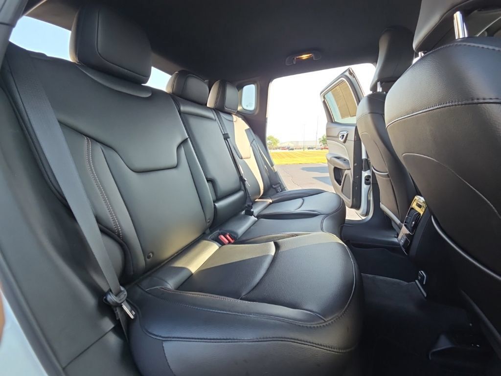 Used 2024 Jeep Compass Limited AWD/4WD image 21