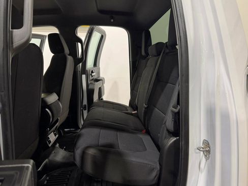 Used 2022 Chevrolet Silverado 2500 W/T w/ WT Fleet Convenience Package image 17